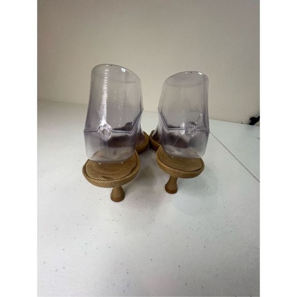 Manolo Blahnik women’s shoes size 38.5 tan with black rhinestone - Picture 3 of 8